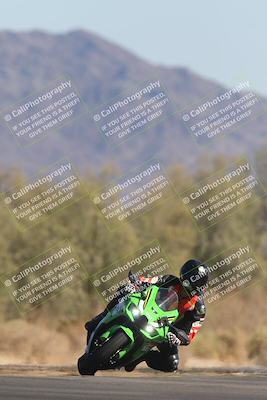 media/Oct-30-2025-Racers Edge (Thu) [[dabbdaf680]]/2-A Group/Session 5 (Turn 7)/